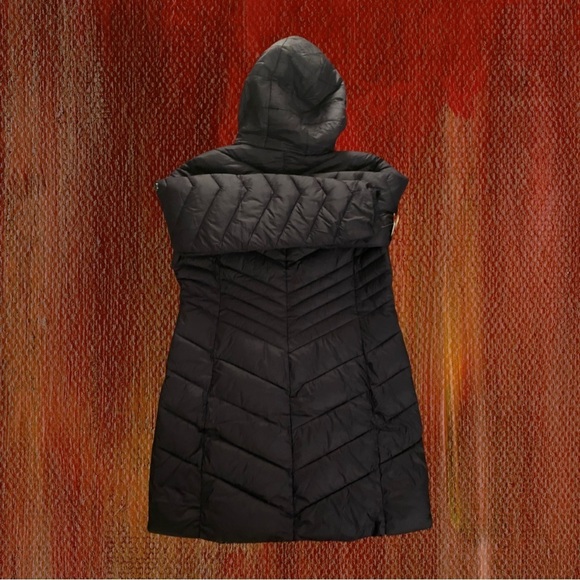 MICHAEL KORS Women’s Quilted Packable Jacket - Picture 2 of 16